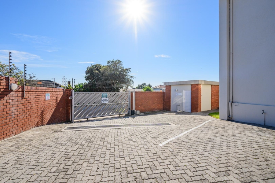 2 Bedroom Property for Sale in Humewood Eastern Cape